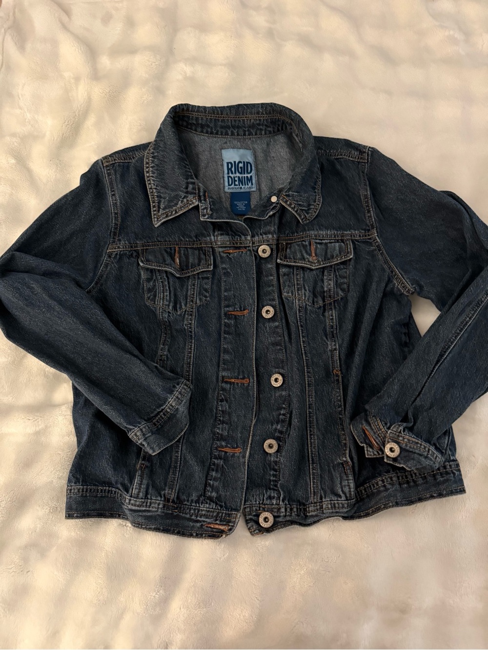 VINTAGE Y2K DARK WASH RIGID DENIM TRUCKER JACKET ✨